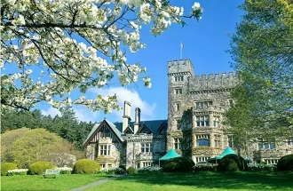 溫哥華島大學(xué)