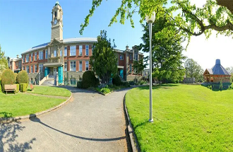 卡莫森學(xué)院